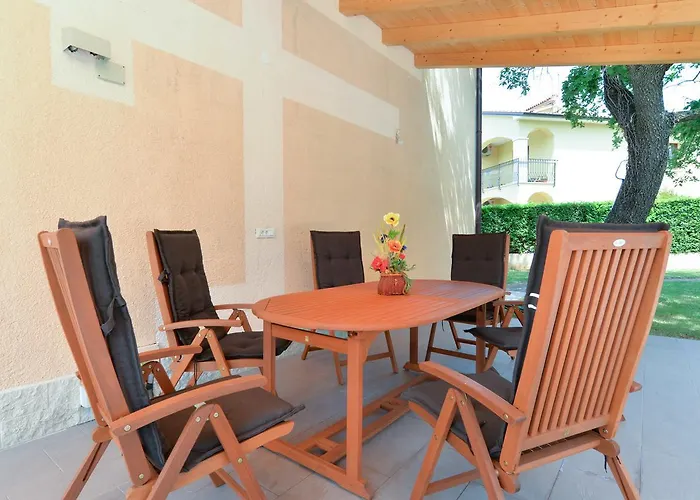 Апартаменти Marija 1089 *