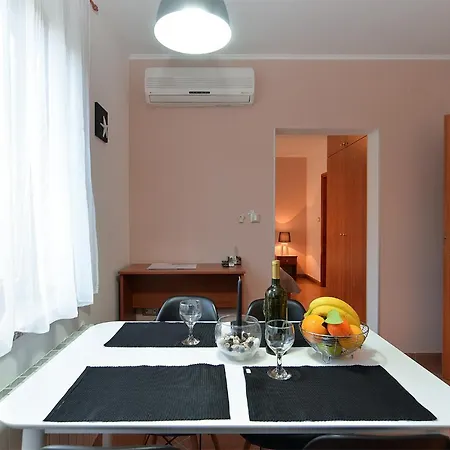 Apartamento Marija 1089 *